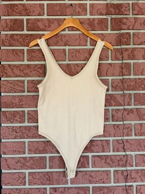 Ribbed Cream Women's V-Neck Bodysuit